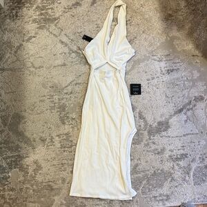 NWT Lulu’s Criss Cross halter neck dress